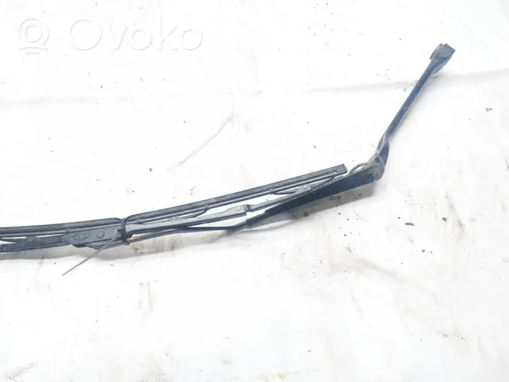 Volvo S70  V70  V70 XC Braccio della spazzola tergicristallo anteriore 9178855