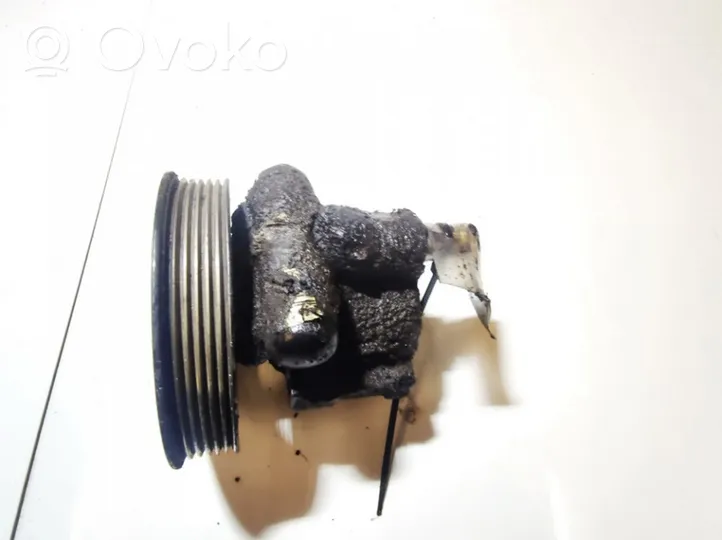 Renault Kangoo I Power steering pump 7700419117