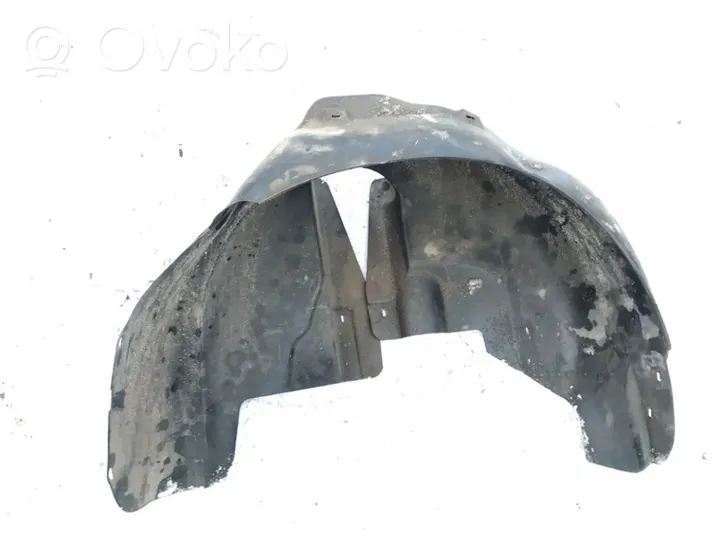 Volkswagen PASSAT B5 Rivestimento paraspruzzi parafango posteriore 3b0810972b