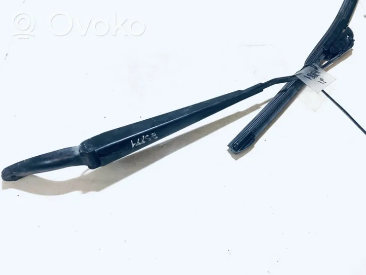 Volvo S60 Braccio della spazzola tergicristallo anteriore 8624243