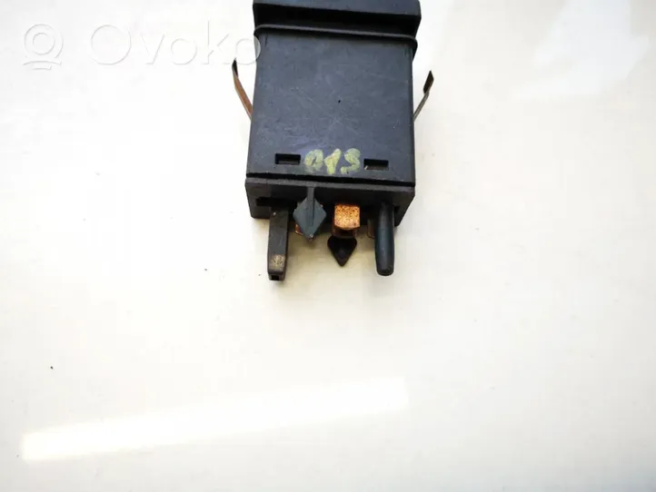 Volkswagen PASSAT B5.5 Traction control (ASR) switch 3b0927133a