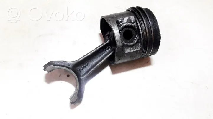 Ford Fiesta Piston avec bielle s89ff