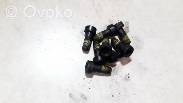 KIA Ceed Nuts/bolts 