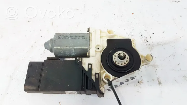 Seat Toledo II (1M) Front door window regulator motor 1J1959802D