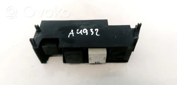 Renault Master I Fuse box set 7700412030