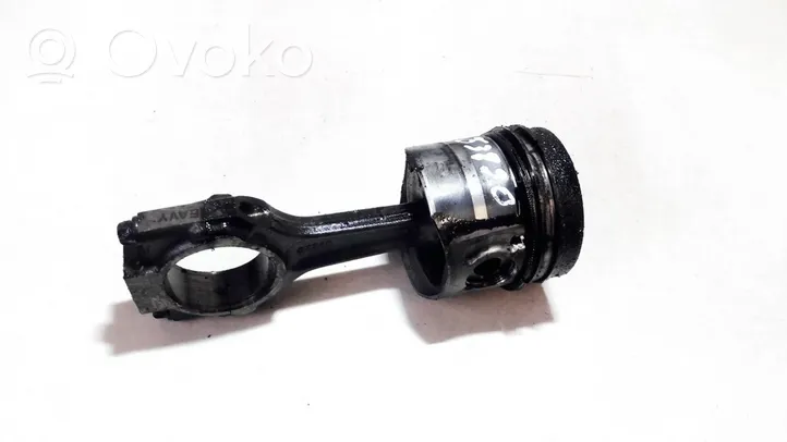 Ford Escort Piston with connecting rod SXS4Q