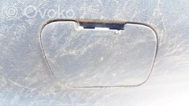 Volvo S60 Zaślepka haka holowniczego zderzaka tylnego 