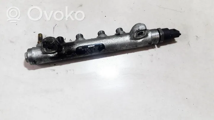 Renault Laguna II Listwa wtryskowa 0445214042