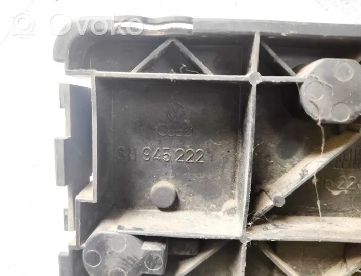 Audi 80 90 B2 Porte ampoule de feu arrière 811945222