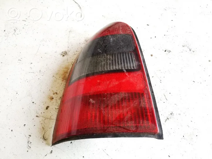 Opel Vectra B Lampa tylna 09153153