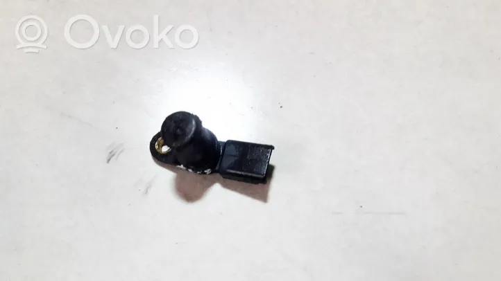 Nissan Qashqai Czujnik położenia wału korbowego 8200033686