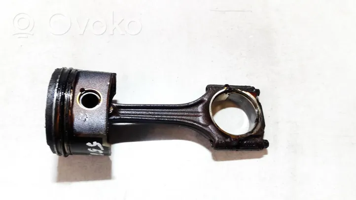 Volkswagen Bora Piston avec bielle 06ba