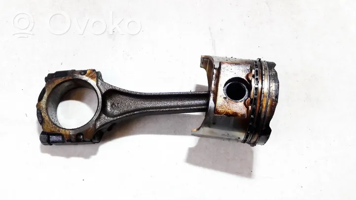 Mazda 323 Piston avec bielle 