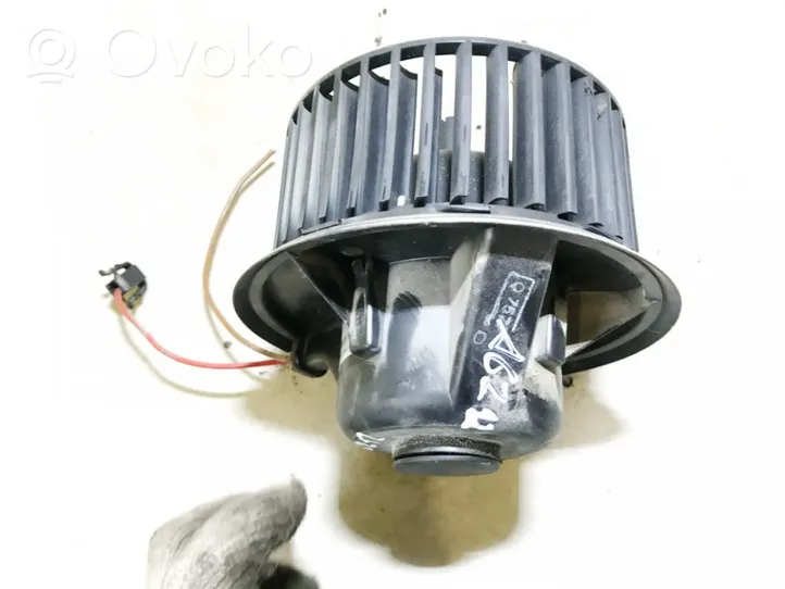 Volkswagen Vento Pečiuko ventiliatorius/ putikas 1h1819021