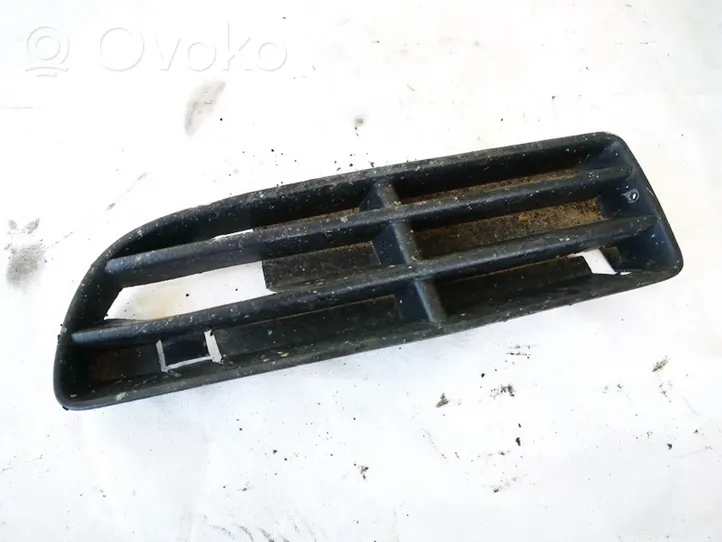 Volkswagen Bora Kratka dolna zderzaka przedniego 1j5853665