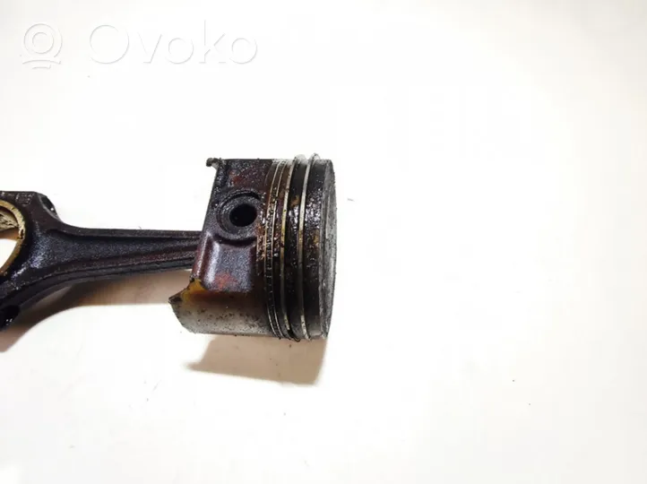 Opel Astra F Piston with connecting rod 