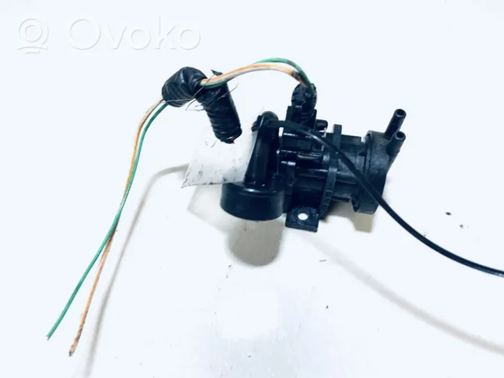 Volvo S40, V40 Solenoidinis vožtuvas 4522371