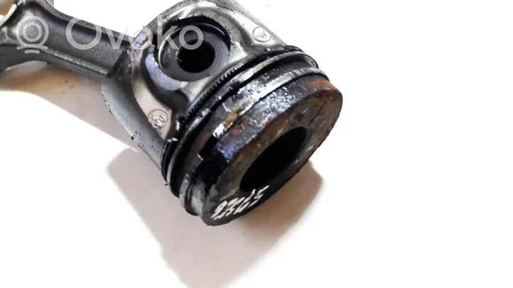 Citroen C8 Piston with connecting rod 