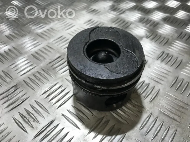 Peugeot 307 Piston 