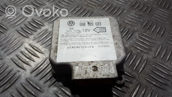 Volkswagen Sharan Sterownik / Moduł Airbag 6n0909603