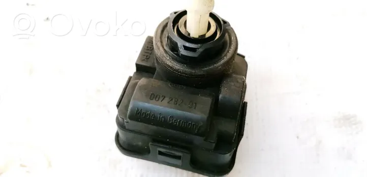 Volkswagen PASSAT B5 Headlight level adjustment motor 00728201