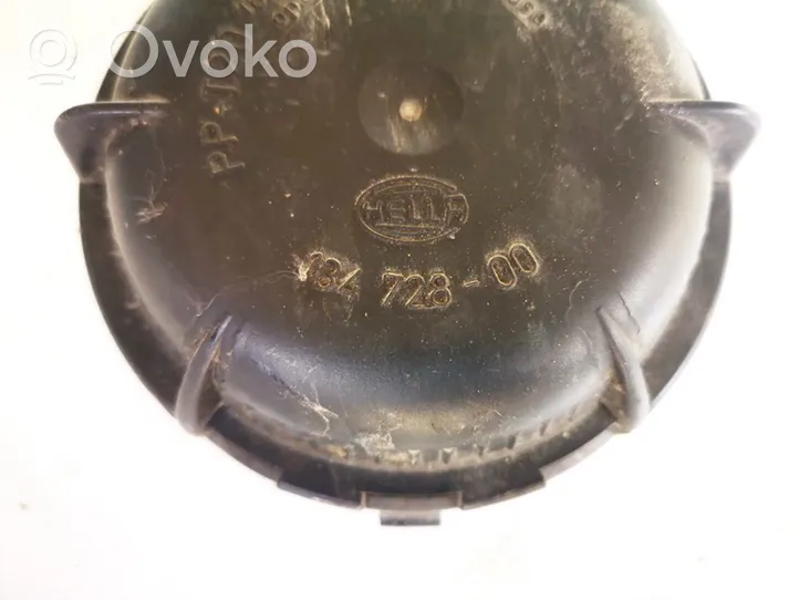 Volkswagen PASSAT B3 Cache-poussière de phare avant 13472300