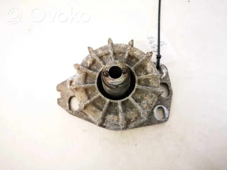 Alfa Romeo 147 Engine mount bracket a236