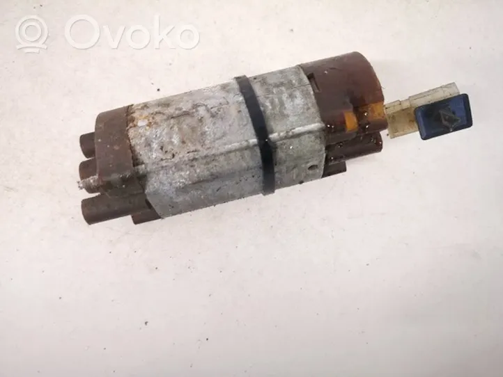 BMW 5 E39 Seat adjustment motor 521083501529