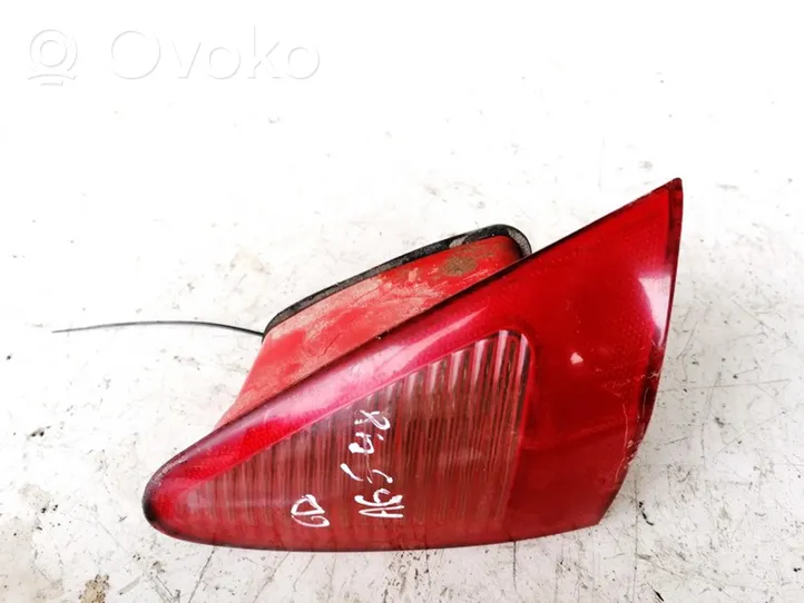 Alfa Romeo 147 Lampy tylnej klapy bagażnika 46747825