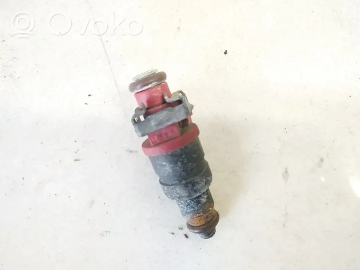 Mercedes-Benz E W210 Injecteur de carburant 0000788523