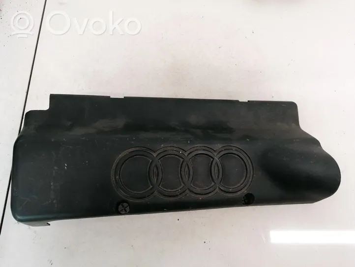 Audi A4 S4 B5 8D Osłona górna silnika 050103935