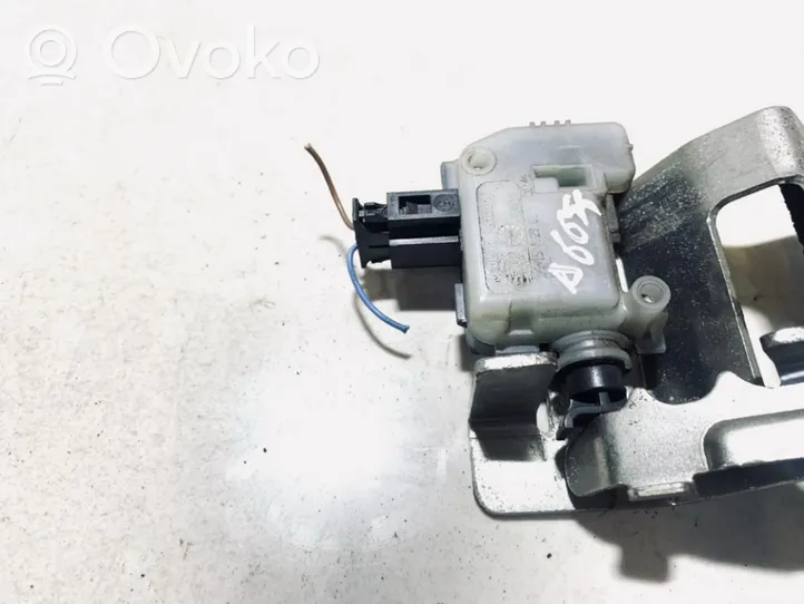 Skoda Octavia Mk2 (1Z) Central locking motor 1z9827511c