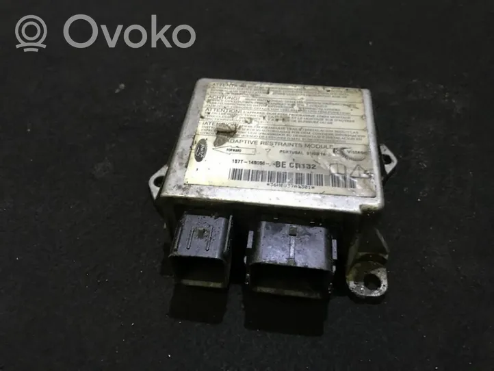 Ford Mondeo Mk III Oro pagalvių valdymo blokas 1s7t14b056be