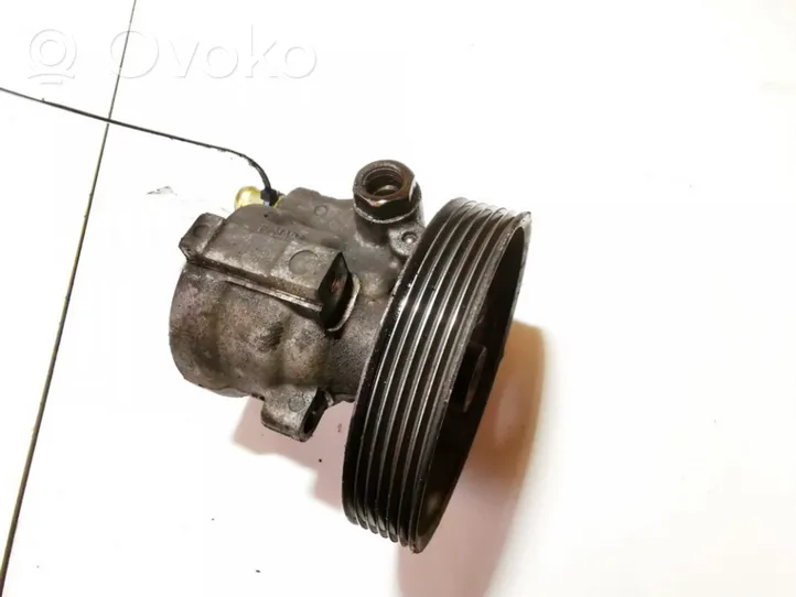 Renault Laguna II Pompe de direction assistée 26088276RY