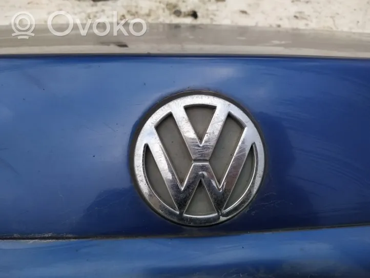 Volkswagen PASSAT B5 Gamintojo ženkliukas 