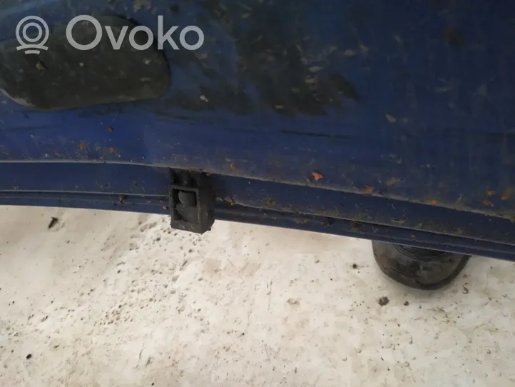 Volkswagen Golf IV Dysza spryskiwacza szyby przedniej / czołowej 