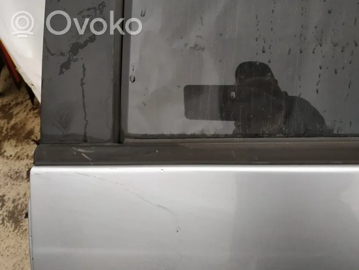 Toyota Previa (XR30, XR40) II Galinių durų stiklo apdaila 