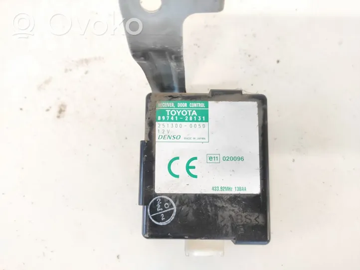 Toyota Previa (XR30, XR40) II Door control unit/module 8974128131