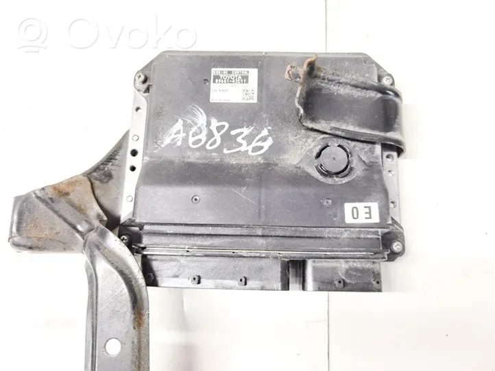 Toyota RAV 4 (XA30) Calculateur moteur ECU 8966142c11