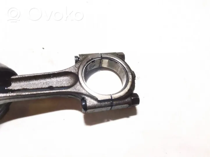 Peugeot 307 Piston avec bielle 