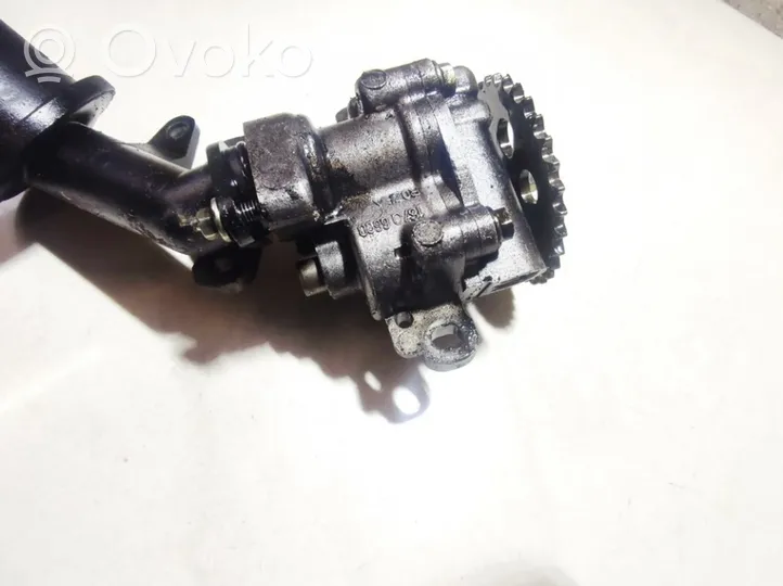 Ford Mondeo Mk III Pompe à huile 070905165