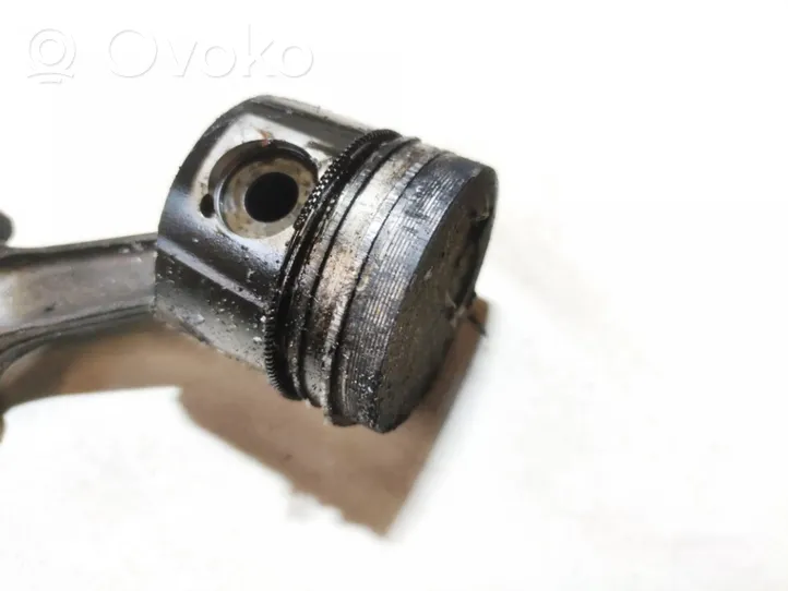 Citroen Xantia Piston avec bielle 