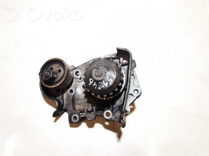 Renault Megane I Pompe de circulation d'eau 77700861688d