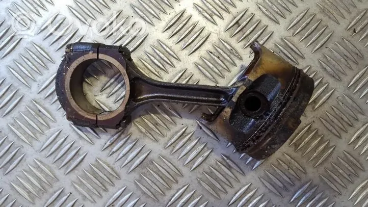 Renault Megane I Piston avec bielle 