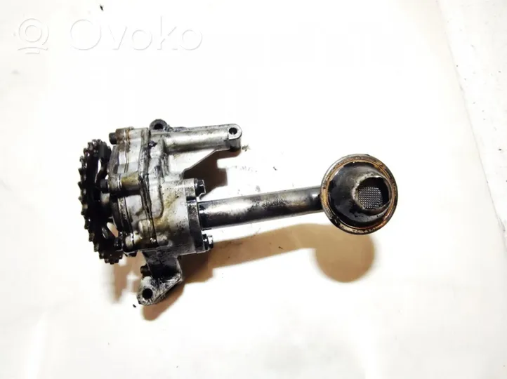 Volkswagen Golf IV Pompe à huile 06a115105