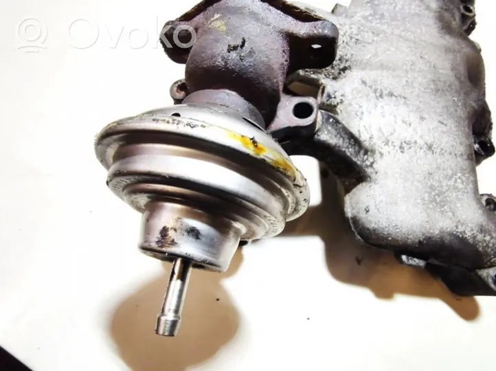 Audi A4 S4 B5 8D Valvola EGR 028131501e