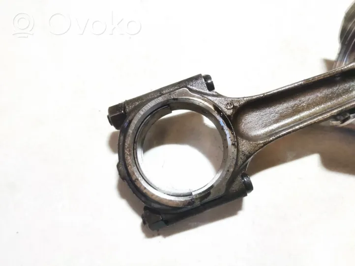 Peugeot 307 Piston avec bielle 