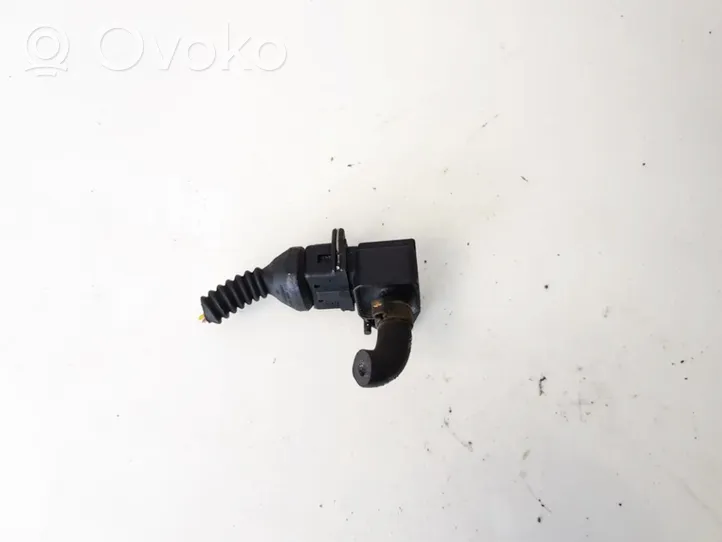 Audi A6 S6 C4 4A Air pressure sensor 046130385A