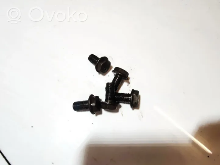 Volkswagen Polo IV 9N3 Nuts/bolts 