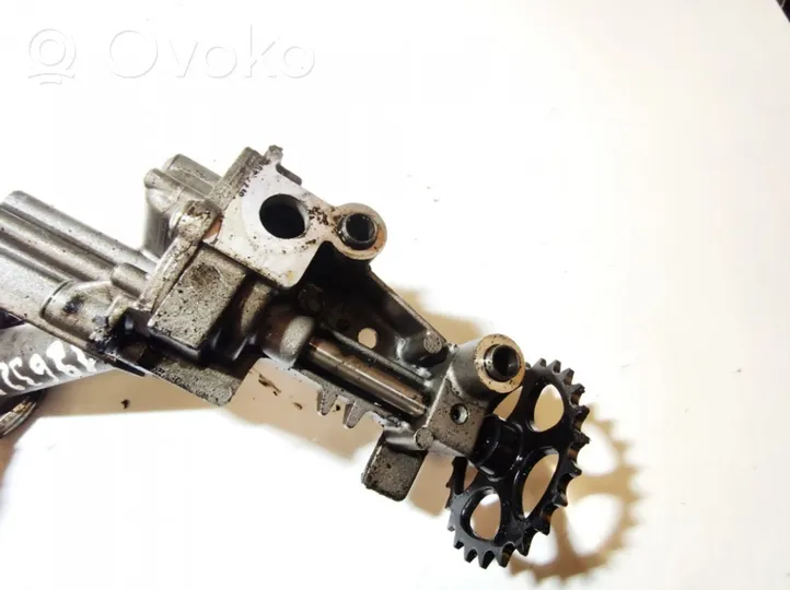 Renault Kangoo I Oil pump 7700600252